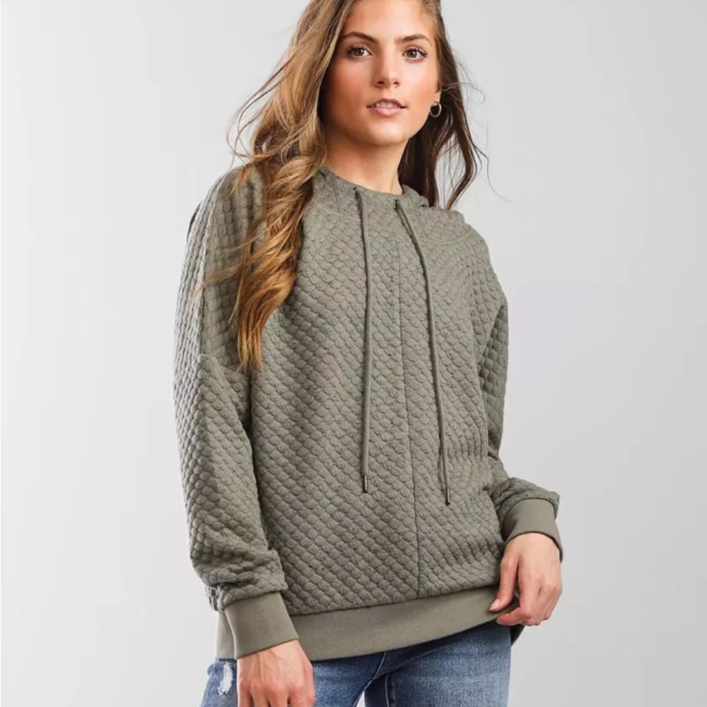 BKE Buckle Women’s Olive Green Quilted Pullover Hoodie Size Medium